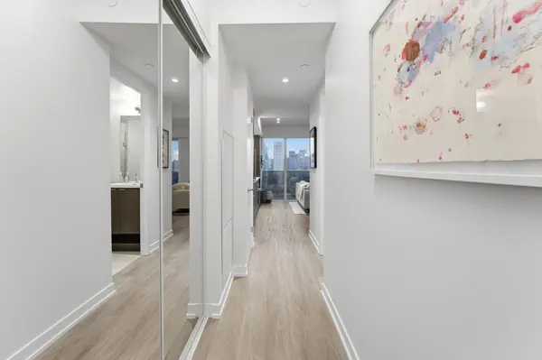 55 Cooper ST #2005, Toronto C08, ON M5E 0G1