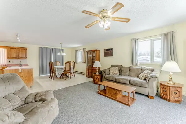 Tay, ON L0K 2C0,325 Ouida ST