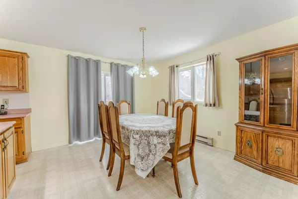 Tay, ON L0K 2C0,325 Ouida ST