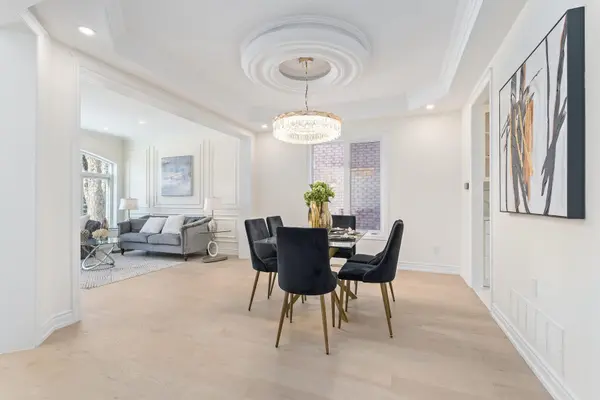 3352 Petrie WAY, Oakville, ON L6L 6V8