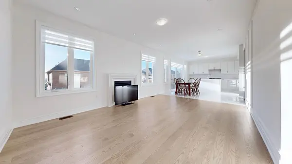 East Gwillimbury, ON L9N 0Y5,58 Carriage Shop BND