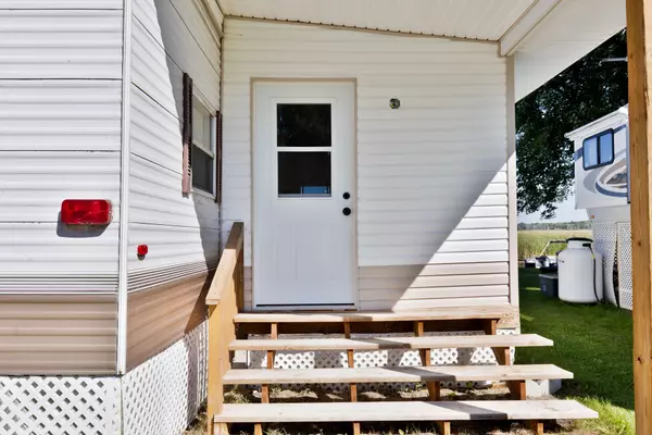 Severn, ON L0K 2C0,1838 Heron DR #14