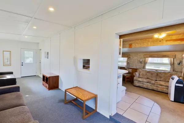 Severn, ON L0K 2C0,1838 Heron DR #14