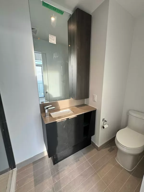 Mississauga, ON L5B 0M3,3900 Confederation Pkwy #5409