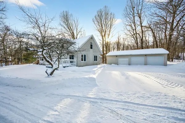 3961 Waterfall LN, Frontenac, ON K0H 1W0