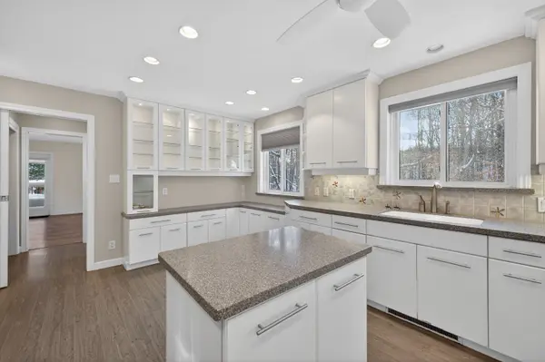 3961 Waterfall LN, Frontenac, ON K0H 1W0