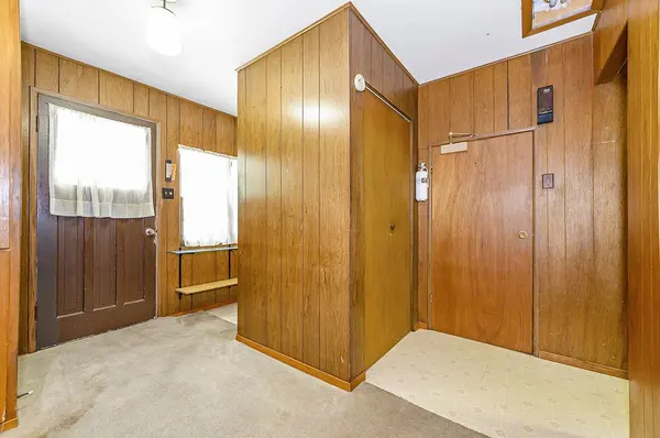 18 Sullivan's LN, Hamilton, ON L9H 5N7