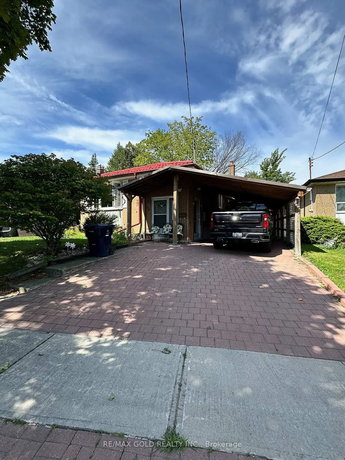 76 Pandora CIR #Upper, Toronto E09, ON M1H 1V7