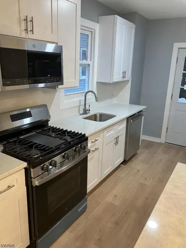 263 Halsted St, East Orange City, NJ 07018