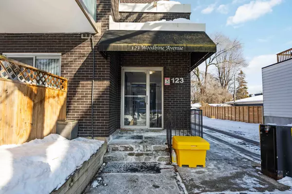 Toronto, ON M4L 3V8,123 Woodbine AVE #207