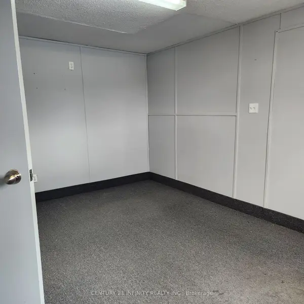 1019 Nelson ST #10, Oshawa, ON L1H 7N9