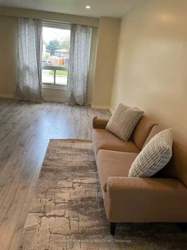 862 Hillcrest RD, Pickering, ON L1W 2P7