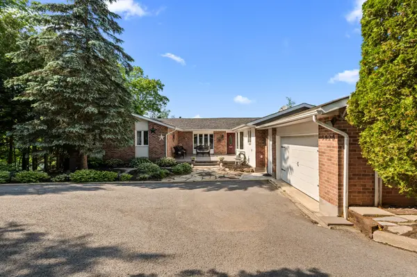 5525 RIDEAU RD, South Frontenac, ON K0H 1H0