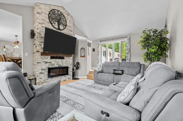 5525 RIDEAU RD, South Frontenac, ON K0H 1H0