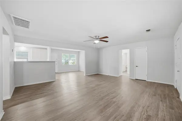 2926 N Prairie Creek Road, Dallas, TX 75227