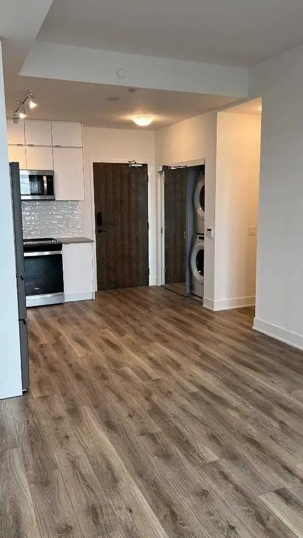 100 Eagle Rock WAY #LPH 1103, Vaughan, ON L6A 5A7