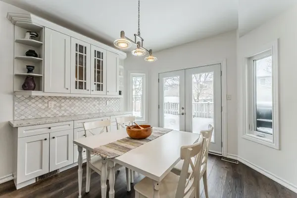 Barrie, ON L4N 0P8,27 McAvoy DR