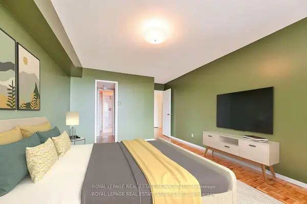 284 Mill RD #PH 8, Toronto W08, ON M9C 4W6