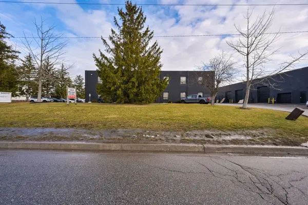 Caledon, ON L7E 1G7,11 Holland DR #1