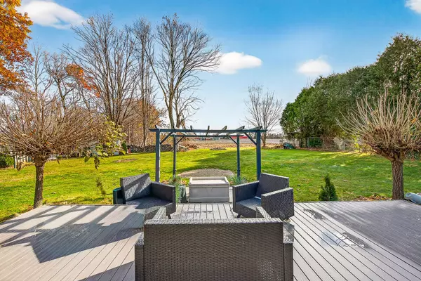 Hamilton, ON L0R 1P0,1597 Trinity Church RD