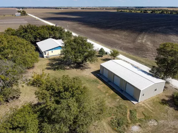 Abbott, TX 76621,322 Hcr 2320