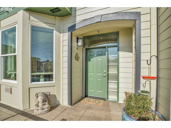 Portland, OR 97217,905 N HARBOUR DR ##6