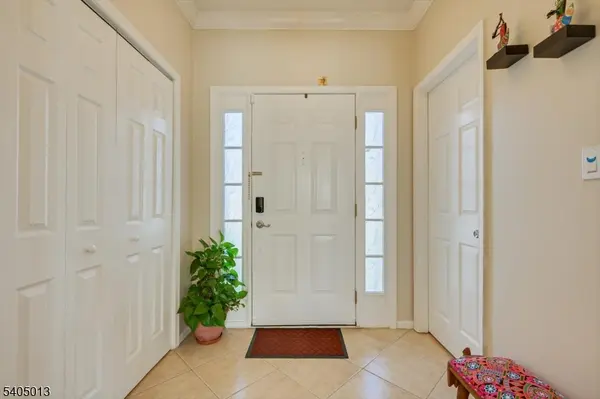 9 Magellan Way, Franklin Twp., NJ 08823