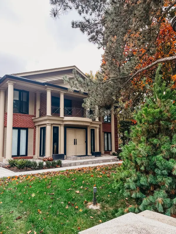 7 Shady Oaks CRES, Toronto C12, ON M3C 2L4