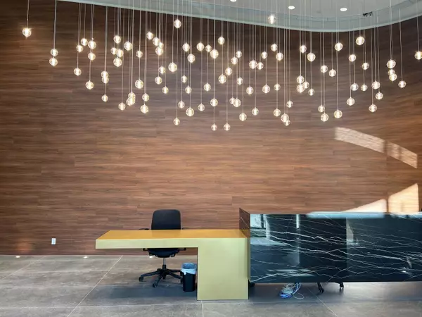 Barrie, ON L4N 1S9,39 Mary ST #1412