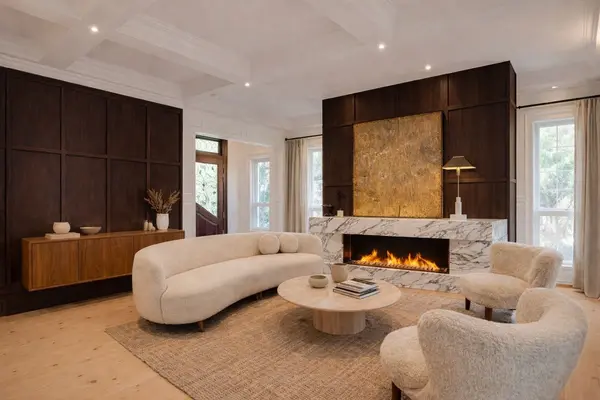 106 Appleby PL, Burlington, ON L7L 2X1