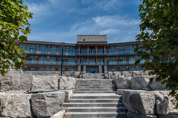 99 Louisa ST #107, Kawartha Lakes, ON K0M 1N0