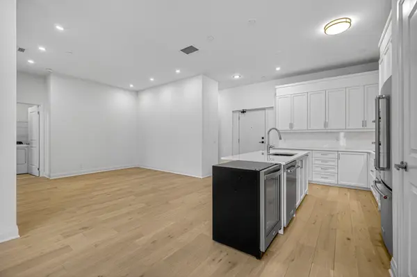 99 Louisa ST #107, Kawartha Lakes, ON K0M 1N0