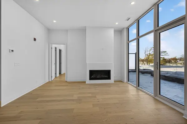 99 Louisa ST #107, Kawartha Lakes, ON K0M 1N0