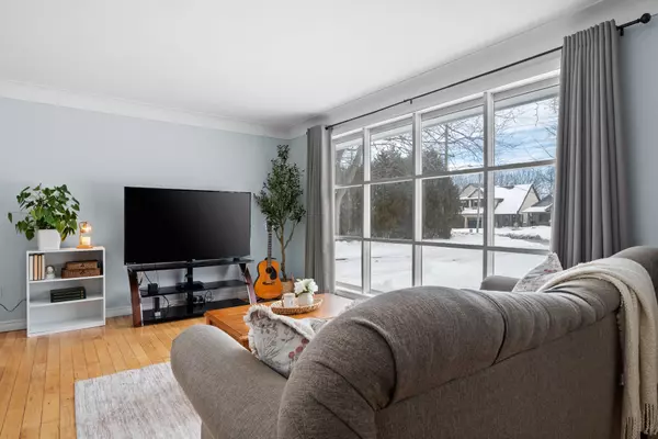 Central Elgin, ON N5R 5B3,193 Centennial AVE