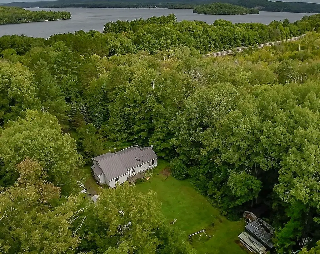 Lake Of Bays, ON P0B 1A0,4244 MUSKOKA ROAD 117 N/A
