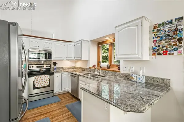 5222 Driftstone PL, Colorado Springs, CO 80919