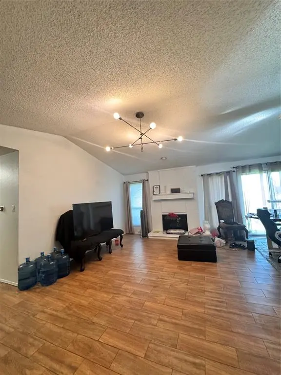 4203 Ravenhill Lane, Arlington, TX 76016