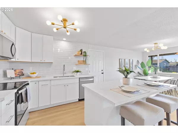 Molalla, OR 97038,11 BERWICK CT