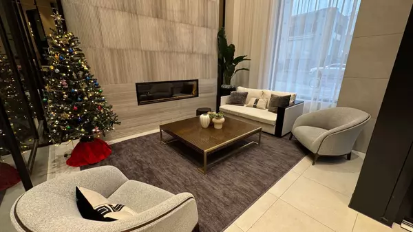 Toronto, ON M5P 0A6,2020 Bathurst ST #1711