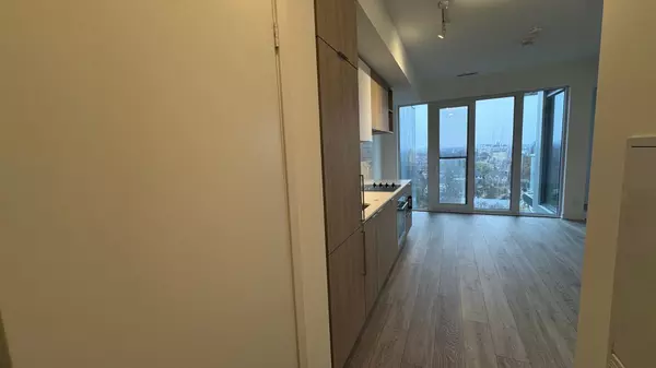 Toronto, ON M5P 0A6,2020 Bathurst ST #1711