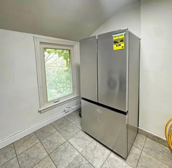 Hamilton, ON L8L 4P5,216 John ST N