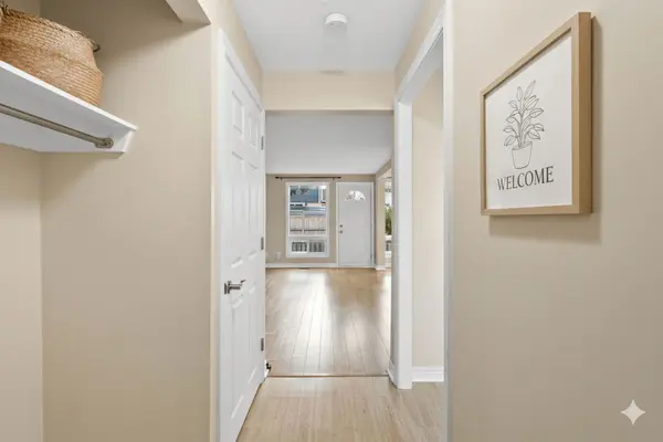 Barrhaven, ON K2J 1N1,235 THISTLEDOWN CT