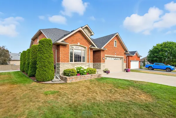 24 Nautical LN, Brighton, ON K0K 1H0