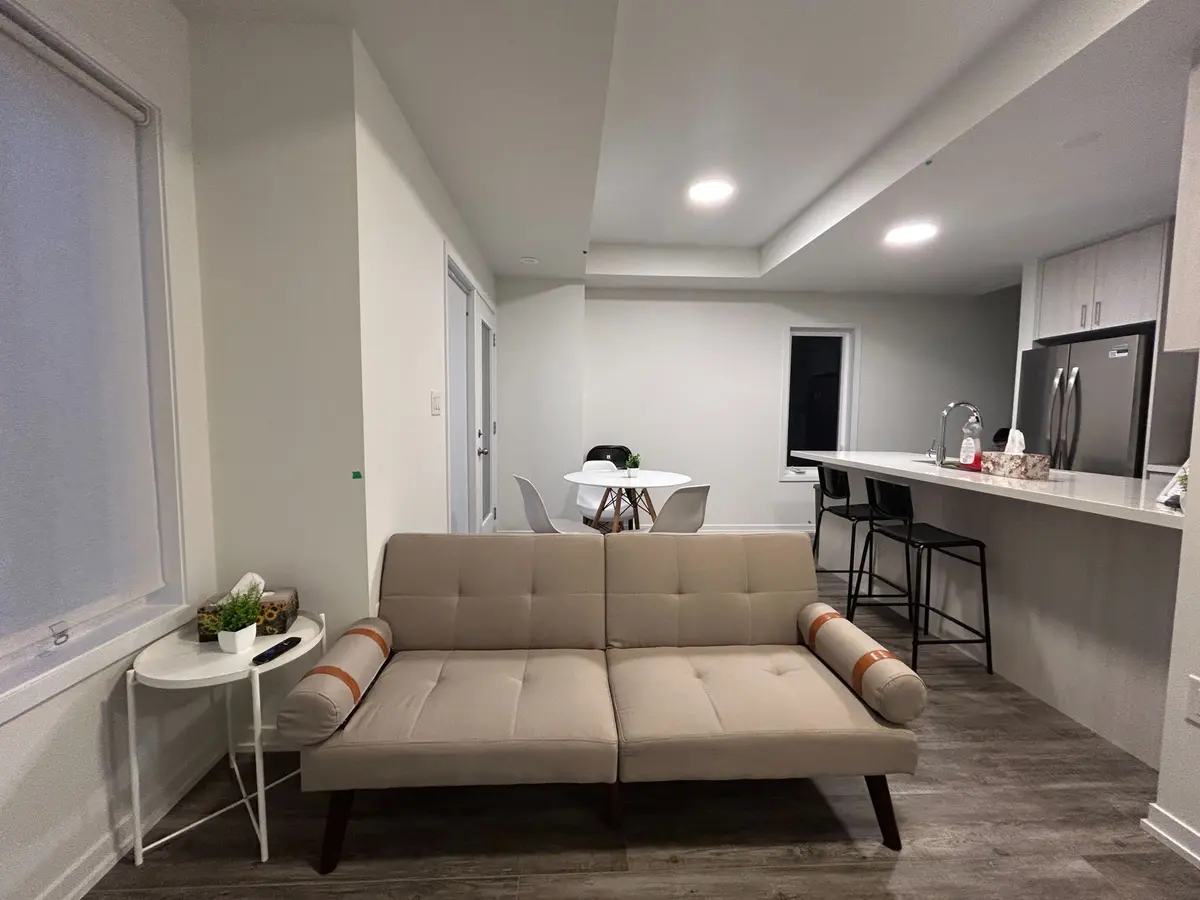 128 Matawin LN, Richmond Hill, ON L4B 0H7