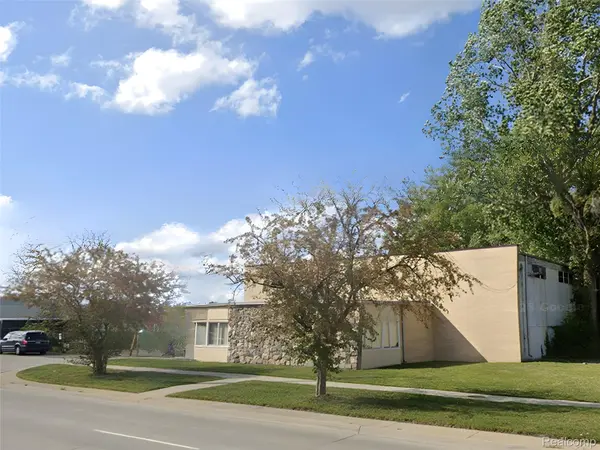 13403 E 9 Mile RD, Warren, MI 48089