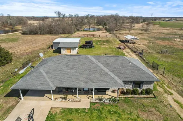1960 County Road 1030, Mount Vernon, TX 75457