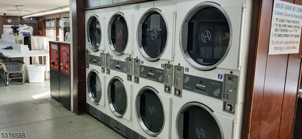 81 Somerset St, Somerville Boro, NJ 08876