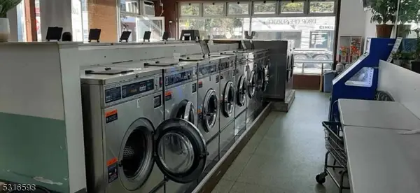 81 Somerset St, Somerville Boro, NJ 08876