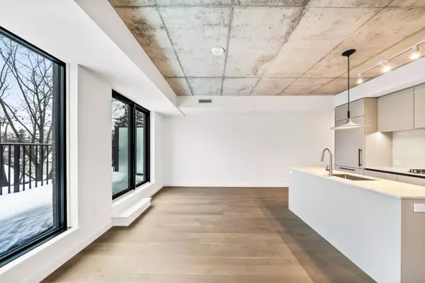 Toronto, ON M4G 3C4,1720 Bayview AVE #507