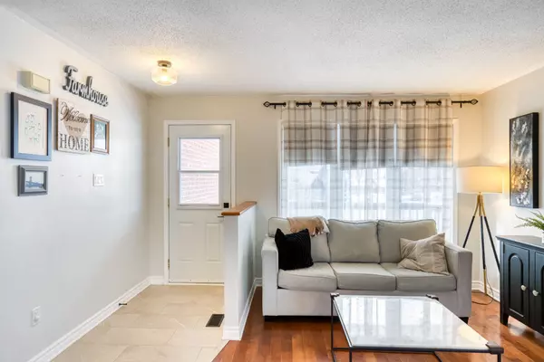 Mississippi Mills, ON K0A 1A0,55 Gale ST